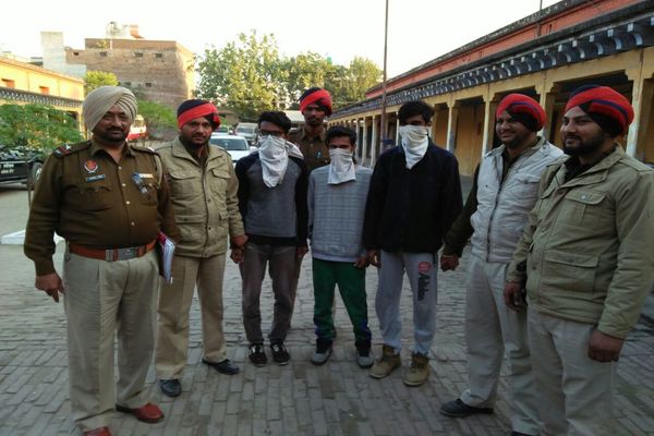 ਕ੍ਰਿਕਟ ਖੇਡਣ ਤੇ ਨਸ਼ਾ ਕਰਨ ਤੋਂ ਰੋਕਣ ''ਤੇ ਕੀਤਾ ਸੀ ਰਾਜੂ ਬਾਬਾ ਦਾ ਕਤਲ