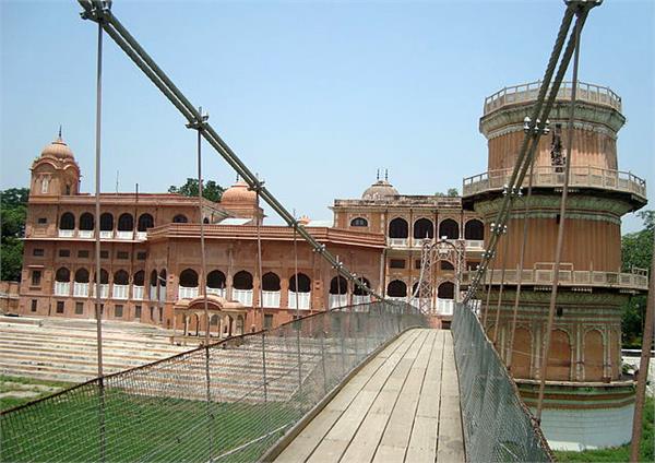 shish mahal distroying day by day