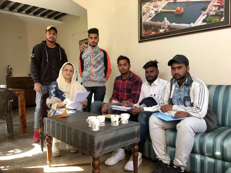 ਏਜੰਟਾਂ ਦੀ ਠੱਗੀ ਦੇ ਸ਼ਿਕਾਰ 5 ਨੌਜਵਾਨ ਦੁਬਈ ਤੋਂ ਪਰਤੇ