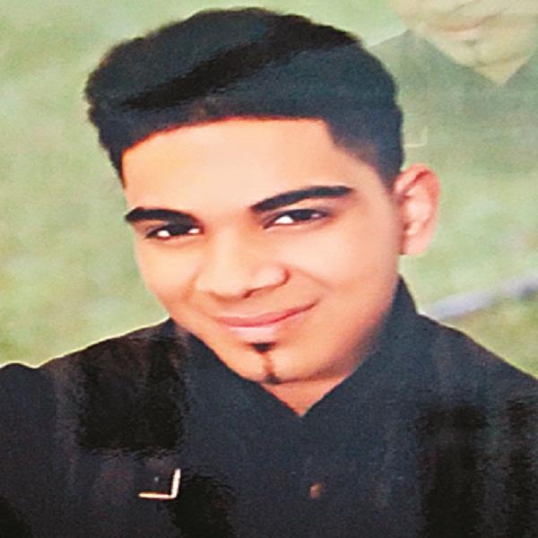 ਅਮਰੀਕਾ ''ਚ ਕਤਲ ਕੀਤੇ ਗਏ ਸੰਦੀਪ ਦੀ ਲਾਸ਼ ਘਰ ਪਹੁੰਚਦੇ ਹੀ ਧਾਂਹਾ ਮਾਰ ਰੋਇਆ ਪਰਿਵਾਰ, ਹਰ ਪਾਸੇ ਮਚੀ ਚੀਕ ਪੁਕਾਰ