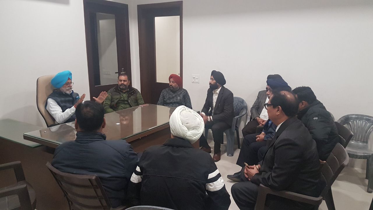 ਕਾਲੋਨੀਆਂ ''ਚ ਰਜਿਸਟਰੀਆਂ ''ਤੇ ਪਾਬੰਦੀ ਨਾਲ ਪ੍ਰਾਪਰਟੀ ਕਾਰੋਬਾਰੀ ਕਾਂਗਰਸ ਤੋਂ ਨਾਰਾਜ਼