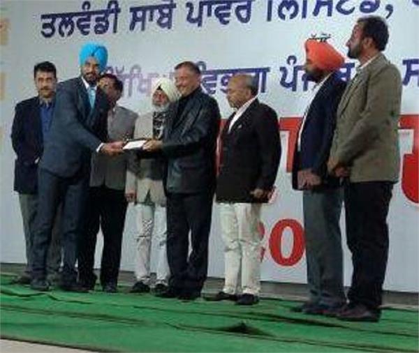 balwinder singh  honored with the award