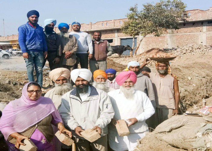 ਕਾਂਗਰੀ ਆਗੂ ਨੇ ਨਿਰਮਾਣ ਕਾਰਜਾਂ ਦਾ ਕੀਤਾ ਉਦਘਾਟਨ