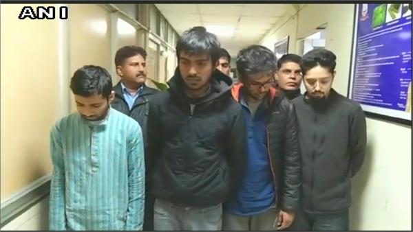 4 student arrested with charas