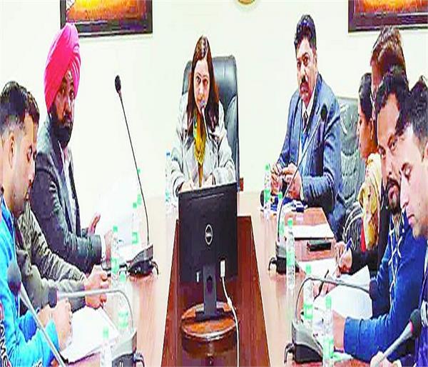 deputy commissioner fazilka isha kalia