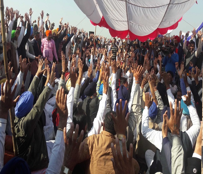 ਅਕਾਲੀ ਆਗੂਆਂ ਅਤੇ ਵਰਕਰਾਂ ਨੂੰ ਤੱਤੀ ਵਾਅ ਨਹੀਂ ਲੱਗਣ ਦਿਆਂਗਾ : ਸੁਖਬੀਰ ਸਿੰਘ ਬਾਦਲ