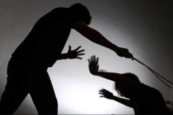 ਖੇਤਾਂ ''ਚ ਕੰਮ ਕਰ ਰਹੇ ਕਿਸਾਨ ਨਾਲ ਕੁੱਟਮਾਰ, 6 ਵਿਅਕਤੀਆਂ ''ਤੇ ਮਾਮਲਾ ਦਰਜ