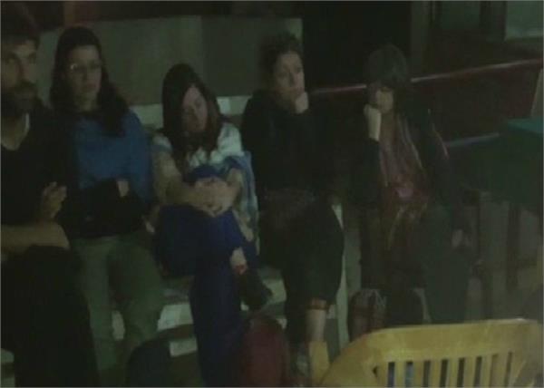 eight people arrested for flirting with tourist