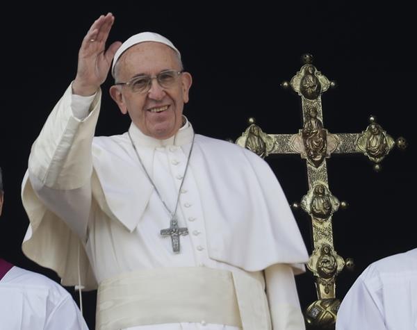 children singing on pope  s 81st birthday
