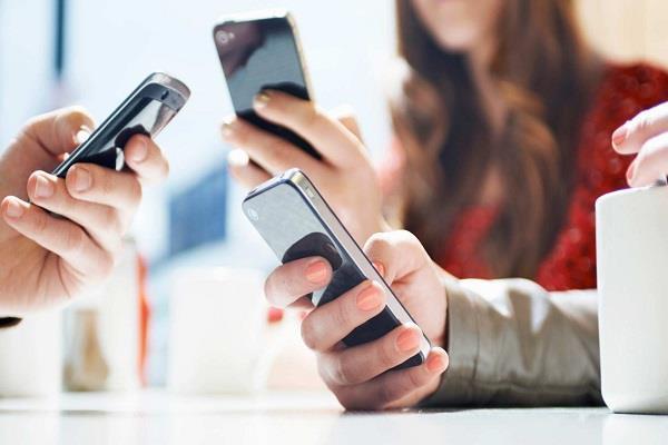 india tops mobile data consumption case  report