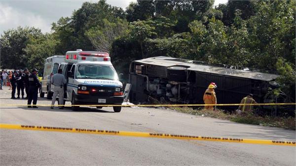 1 canadian dead  3 injured in bus crash in mexico