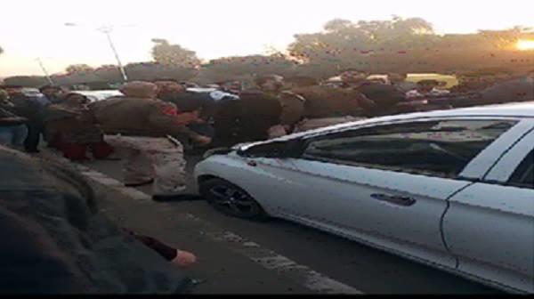 youth attacked on police