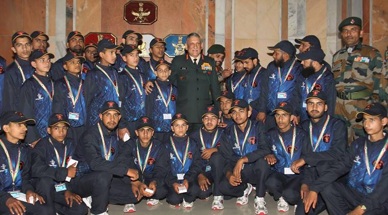 ਫੌਜ ਮੁਖੀ ਨੇ ਕਸ਼ਮੀਰੀ ਵਿਦਿਆਰਥੀਆਂ ਤੋਂ ਪੁੱਛਿਆ ਸਵਾਲ, ਕਿੰਨੇ ਲੋਕਾਂ ਨੇ ਪੜ੍ਹੀ ਹੈ ਪਵਿੱਤਰ ਕੁਰਾਨ