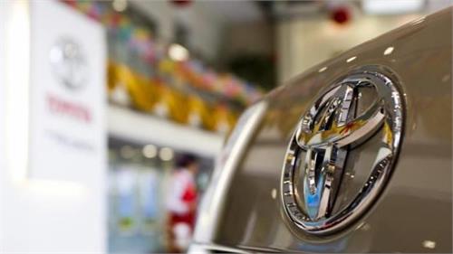 toyota will bring the highest mileage small cars in india