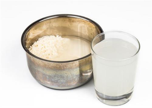 many benefits are rice water