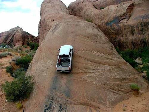 empty threats from car to run on adventure