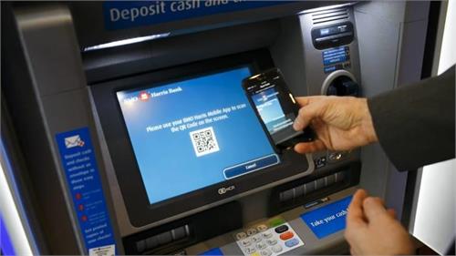 now you can withdraw money through atm via smartphones