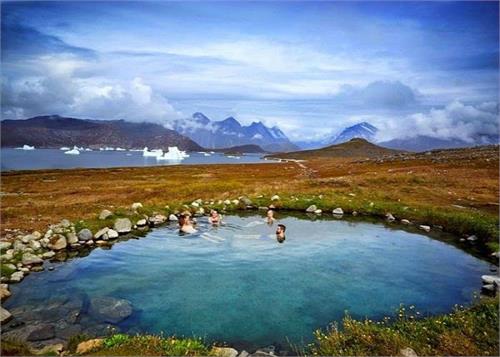 in winter the water remains hot islands