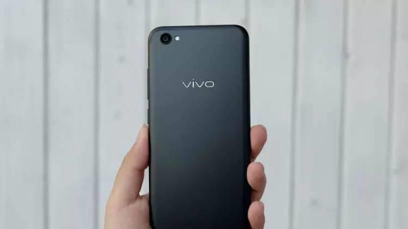 this smartphone of vivo launched in matt black variant