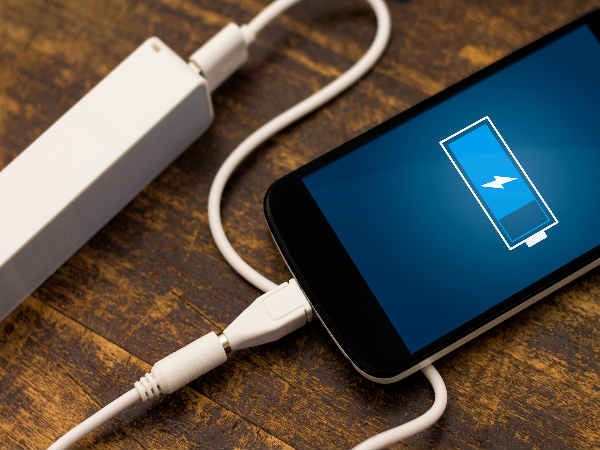 keep these things when smartphone charge special attention