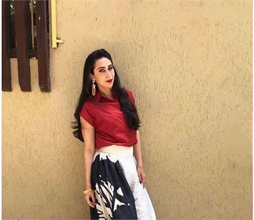 try this dress for a stylish look