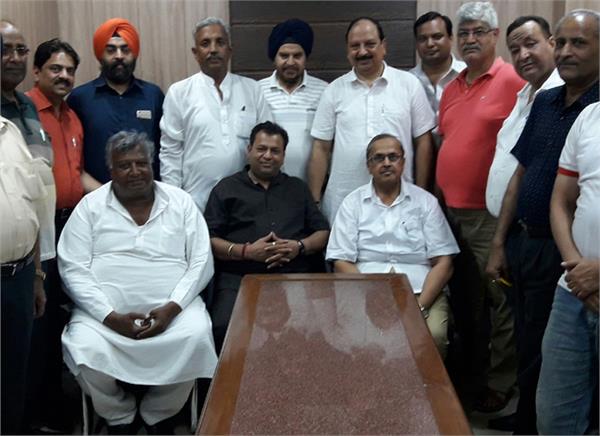 halls and retail shalath merchants   shops are closed today