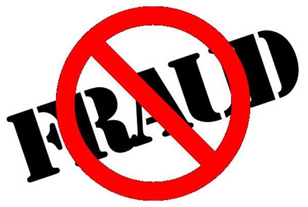 cases registered on fraud of 10 lakhs