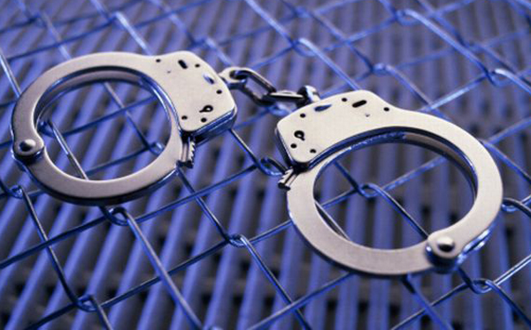 ਨਸ਼ੀਲੇ ਪਦਾਰਥਾਂ ਸਣੇ ਸਮੱਗਲਰ ਕਾਬੂ