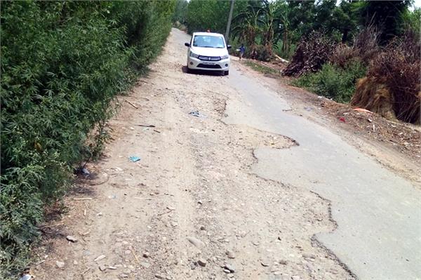 road accidents are being given to the accident