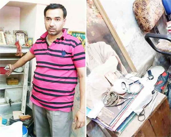 the thieves also made a shop after the theft of the swarnakar  s house