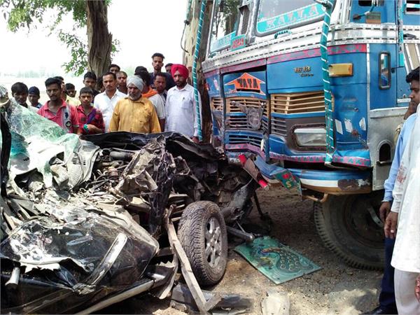 4 die in road accident