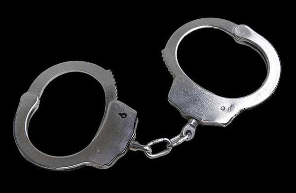 25 ਪੇਟੀਆਂ ਨਾਜਾਇਜ਼ ਸ਼ਰਾਬ ਸਣੇ ਸਮੱਗਲਰ ਗ੍ਰਿਫਤਾਰ