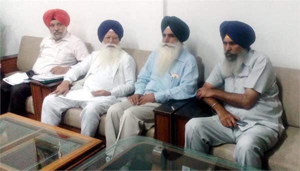 jakhar try to got caption seat