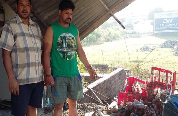 blow up the premises with the gas cylinder exploded