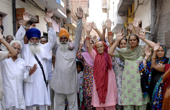 ਨਿਗਮ ਪ੍ਰਸ਼ਾਸਨ ਵਿਰੁੱਧ ਨਾਅਰੇਬਾਜ਼ੀ