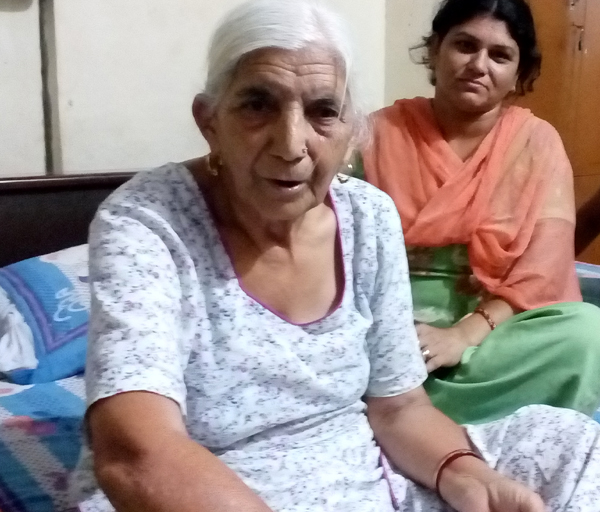 ਬਜ਼ੁਰਗ ਔਰਤ ਤੋਂ ਸੋਨੇ ਦੀ ਚੂੜੀ ਖੋਹੀ