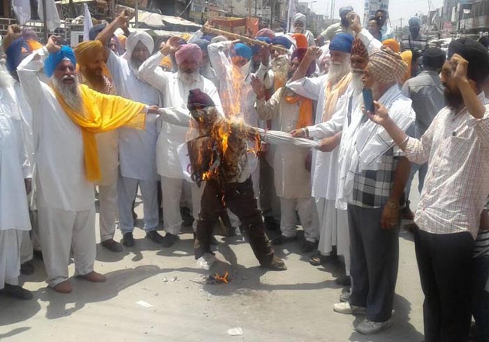 ਕਿਸਾਨਾਂ ਤੇ ਮਜ਼ਦੂਰਾਂ ਨੇ ਕੀਤਾ ਹਾਈਵੇ ਜਾਮ