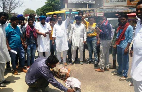 bibi jagir kaur  s effigy was burnt