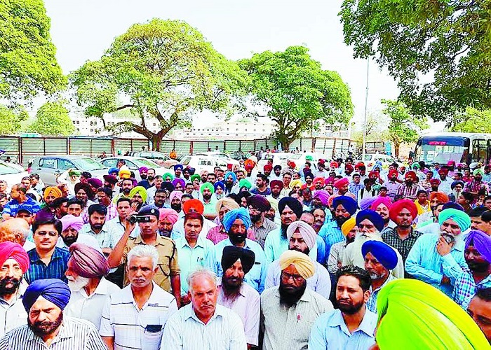 ਮੰਗਾਂ ਨਾ ਮੰਨੀਆਂ ਤਾਂ ਹੋਵੇਗਾ ਅਨੁਪੂਰਕ ਪ੍ਰੀਖਿਆਵਾਂ ਦਾ ਬਾਈਕਾਟ