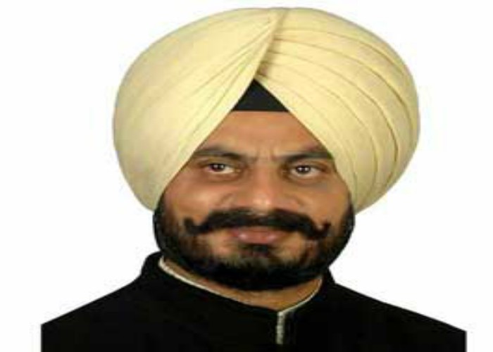 ਬਾਦਲ ਪਰਿਵਾਰ ਦੀਆਂ ਬੱਸਾਂ ਦੇ ਮੁੱਦੇ ''ਤੇ ਖੁੱਲ੍ਹ ਕੇ ਬੋਲੇ ਕੁਲਜੀਤ ਨਾਗਰਾ, ਕਿਹਾ...