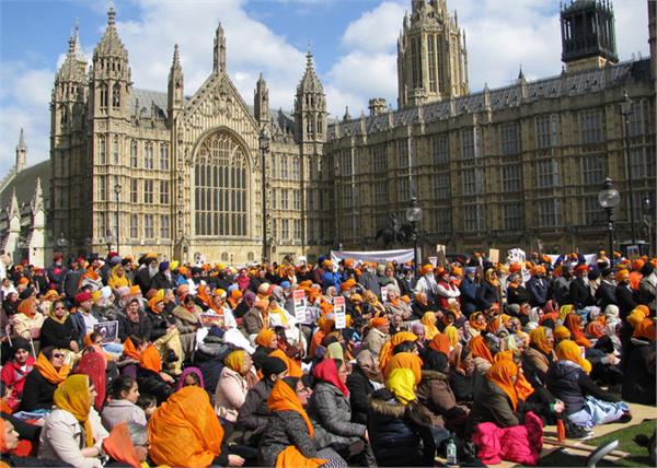 a comprehensive list of 706 sikhs 