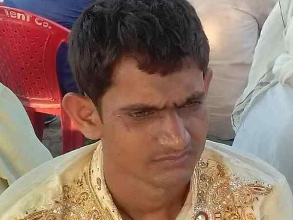 marriage in groom slapped bride time of jayamala