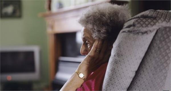 in delhi  there is less wrong behavior with the elders