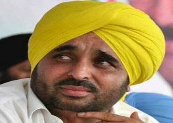 ਕੈਪਟਨ ਸਰਕਾਰ ਵੱਲੋਂ ਘਰ-ਘਰ ਨੌਕਰੀ ਦੇ ਮੁੱਦੇ ਨੂੰ ਲੈ ਕੇ ਕਾਂਗਰਸ ''ਤੇ ਵਰ੍ਹੇ ਭਗਵੰਤ ਮਾਨ