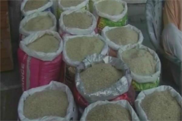 karnataka minister dismisses rumors of plastic rice rumors