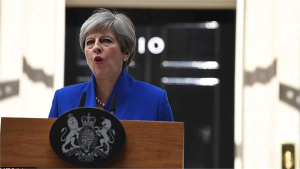 theresa may is meeting the queen elizabeth before making govt 