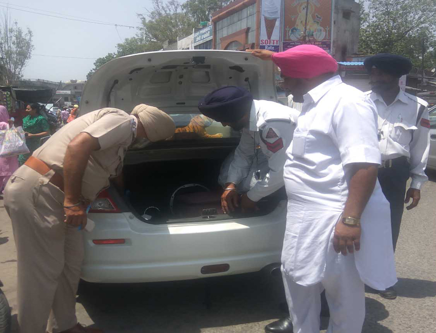 ਪੇਸ਼ੀ ਭੁਗਤਣ ਜਾ ਰਹੇ ਕੈਦੀ ਦੇ ਫਰਾਰ ਹੋਣ ਤੋਂ ਬਾਅਦ ਜ਼ਿਲਾ ਪੁਲਸ ਨੇ ਵਧਾਈ ਚੌਕਸੀ