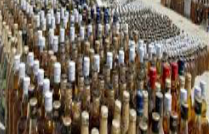 56 ਬੋਤਲਾਂ ਸ਼ਰਾਬ ਸਮੇਤ 3 ਵਿਅਕਤੀ ਗ੍ਰਿਫਤਾਰ