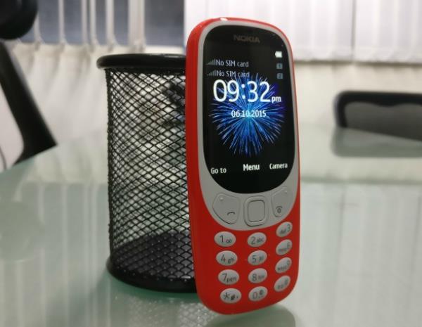 nokia 3310 teardo easily repair this phone can be done