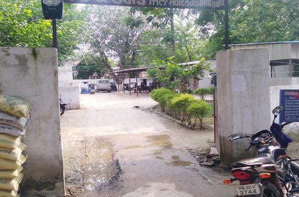 due to pipe leakage the water standing before the police station